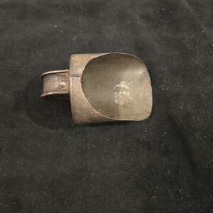 Antique Rustic Metal Scoop 4"x2"